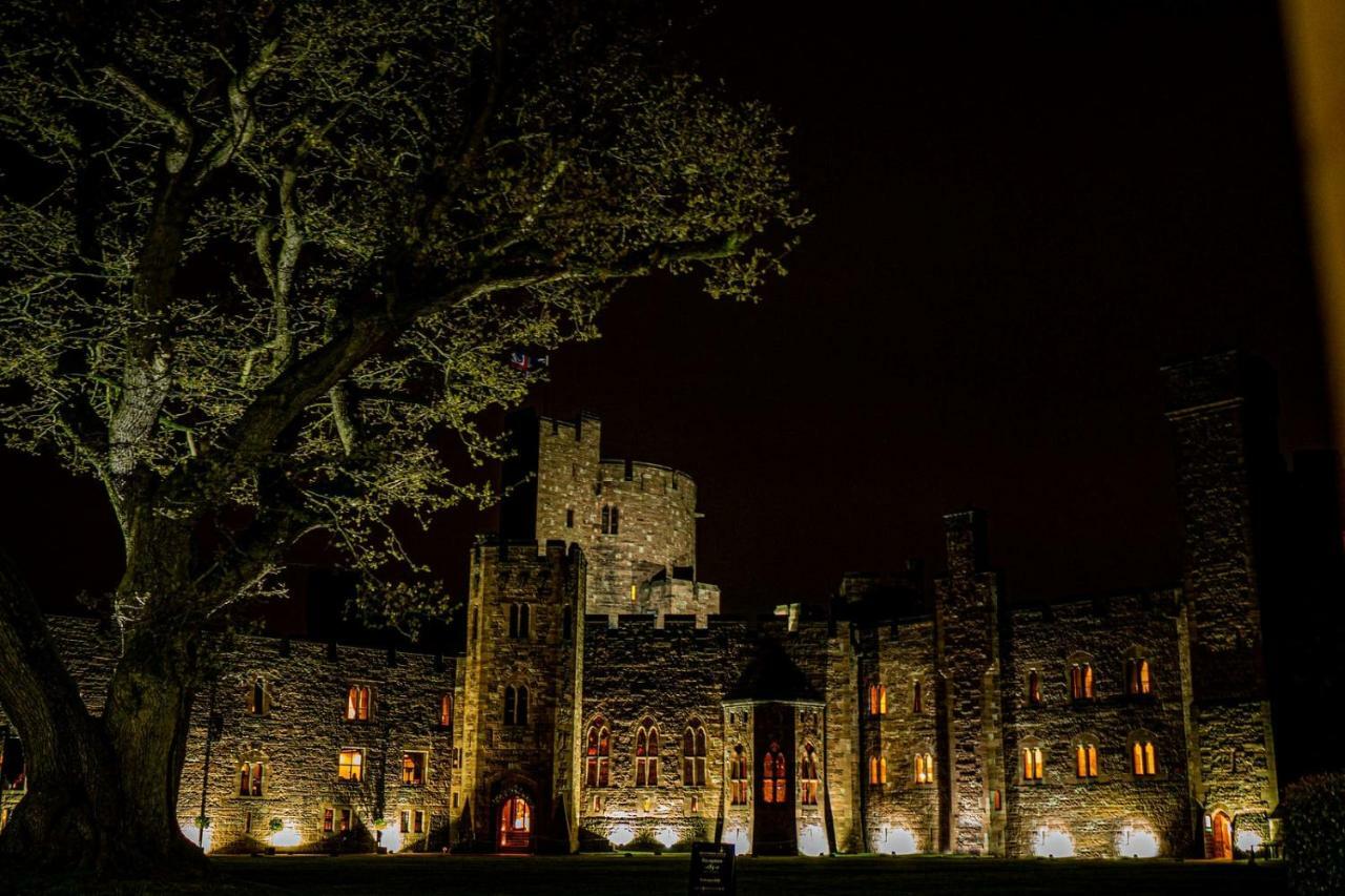 טרפורלי Peckforton Castle מראה חיצוני תמונה